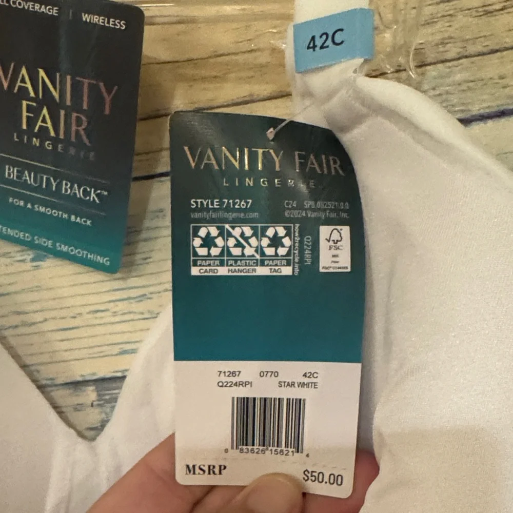 Vanity Fair Women's White Bra - Picture 4 of 5